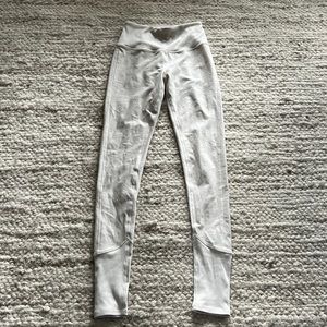 Alo leggings